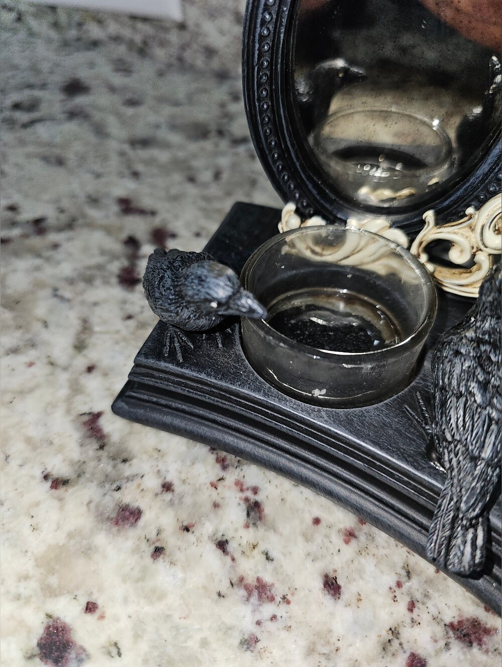YANKEE CANDLE Raven Nights Mirror Triple Tea Light Candle - Picture 6 of 11